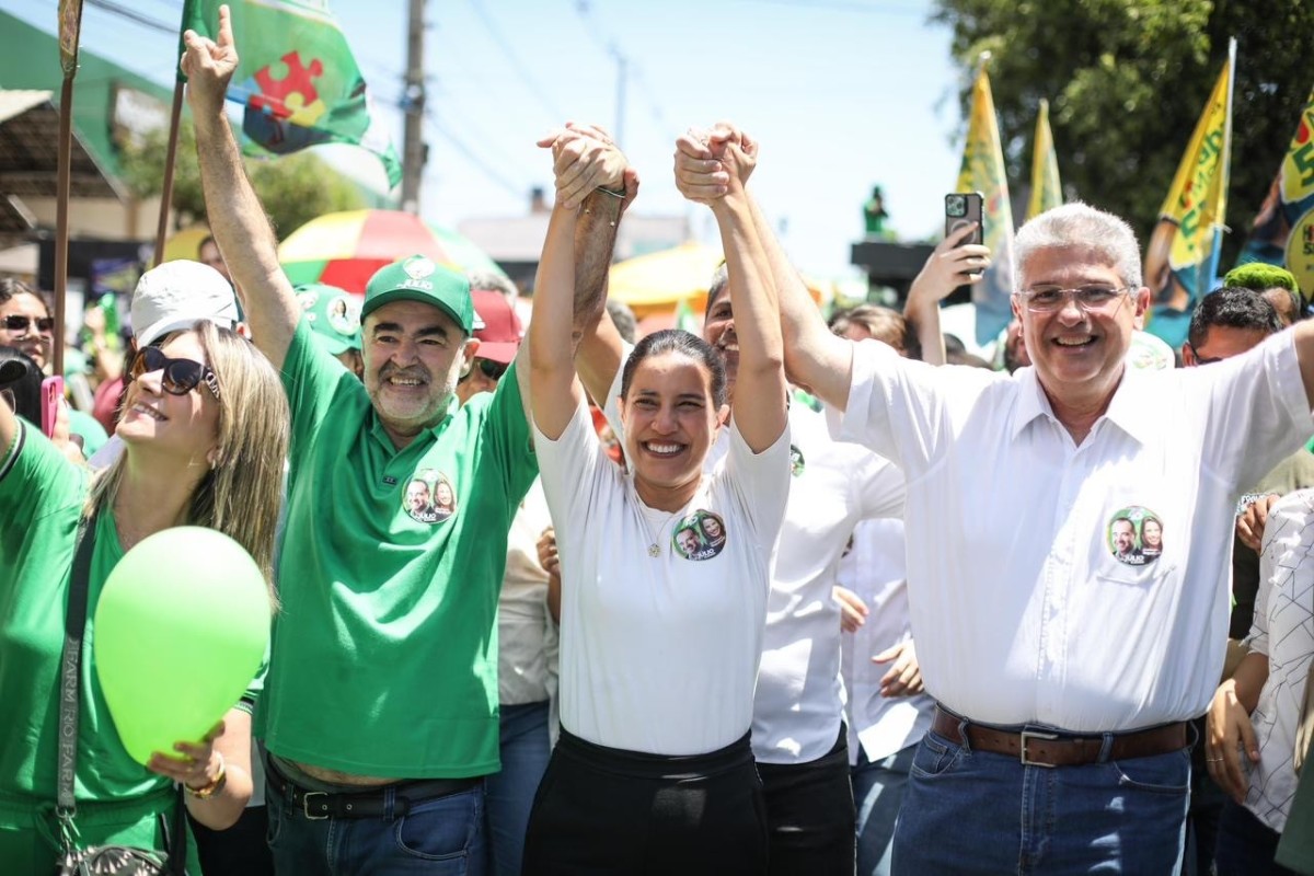 Governadora Raquel Lyra e Júlio Lóssio protagonizam grande caminhada em Petrolina