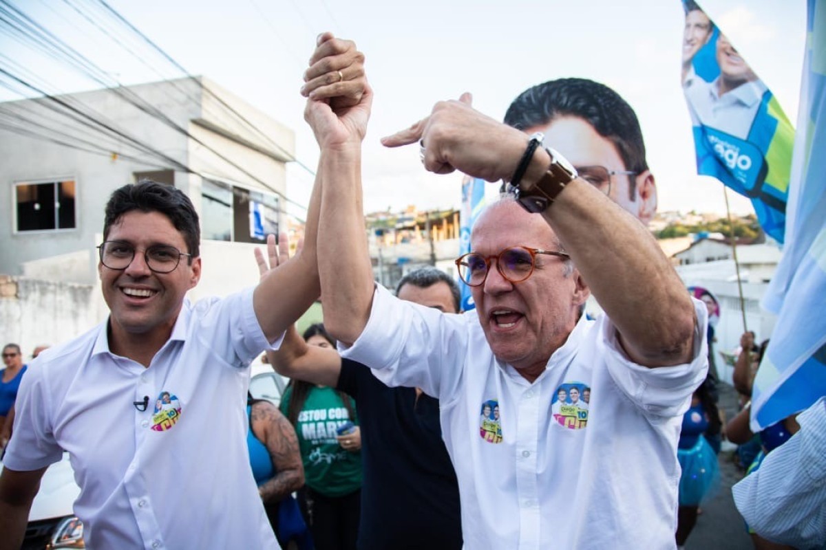 Diego Cabral faz grande caminhada no Timbi com senador Fernando Dueire e se compromete a valorizar servidores municipais