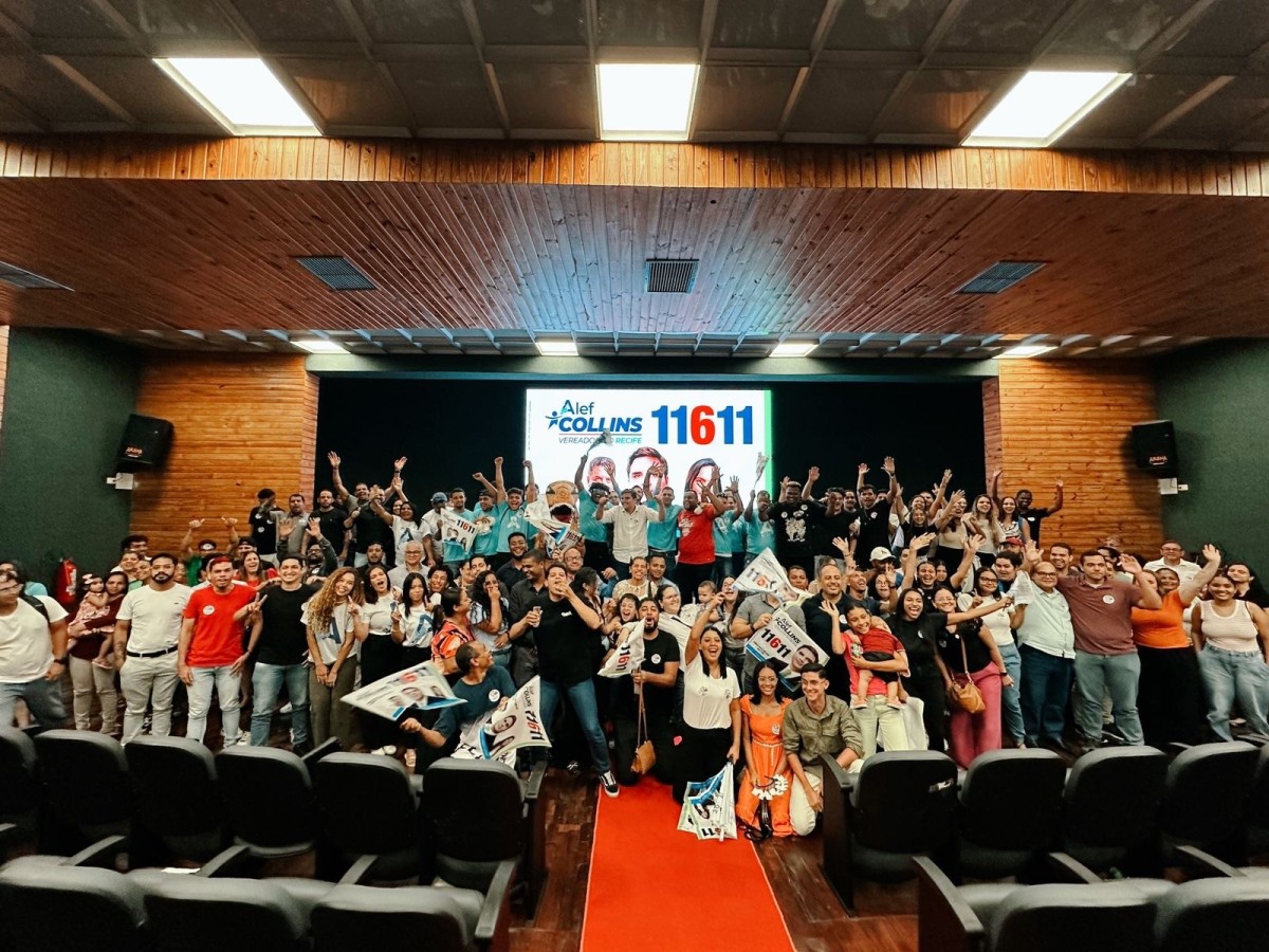 Encontro de Alef Collins reúne jovens para debater politicas públicas para o Recife