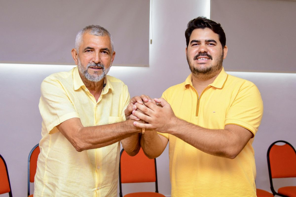 Prefeito Eduardo Batista anuncia Pedro Henrique como vice ao lado de 15 vereadores: “É a experiência e a juventude, unidas por Goiana”