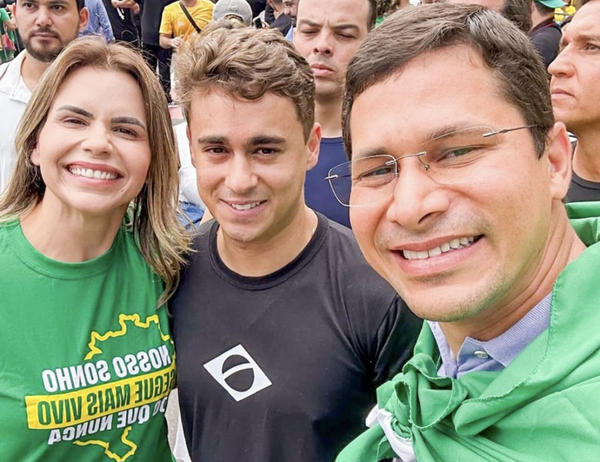 Clarissa e Júnior Tércio participam de atos pró-anistia em Copacabana