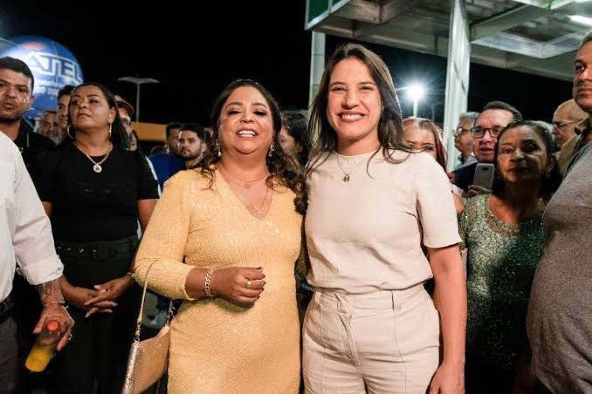 Prefeita de Trindade, Helbinha Rodrigues, deixa União Brasil e se filia ao PSD de Raquel Lyra