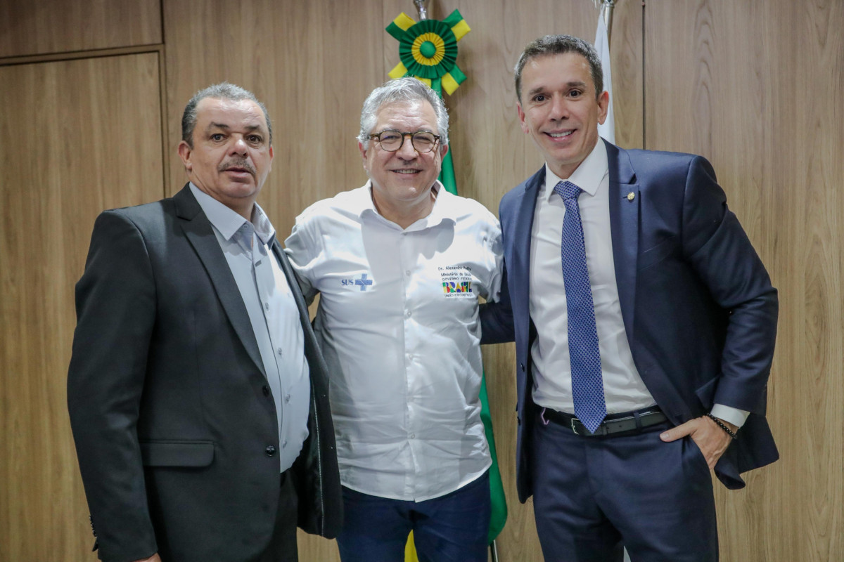 Deputado Felipe Carreras e prefeito Erivaldo Chagas garantem recursos para reforma e ampliação do Hospital de Lajedo