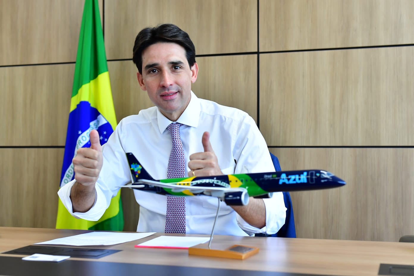 “Mais conectividade, desenvolvimento e geração de emprego”, celebra Silvio Costa Filho com início do voo Recife-Madri