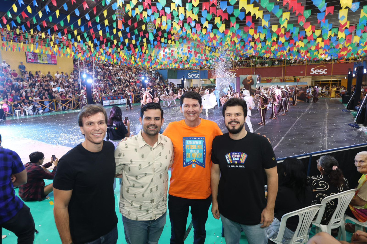 Simão comemora sucesso do concurso de quadrilhas adulta e infantil em Petrolina