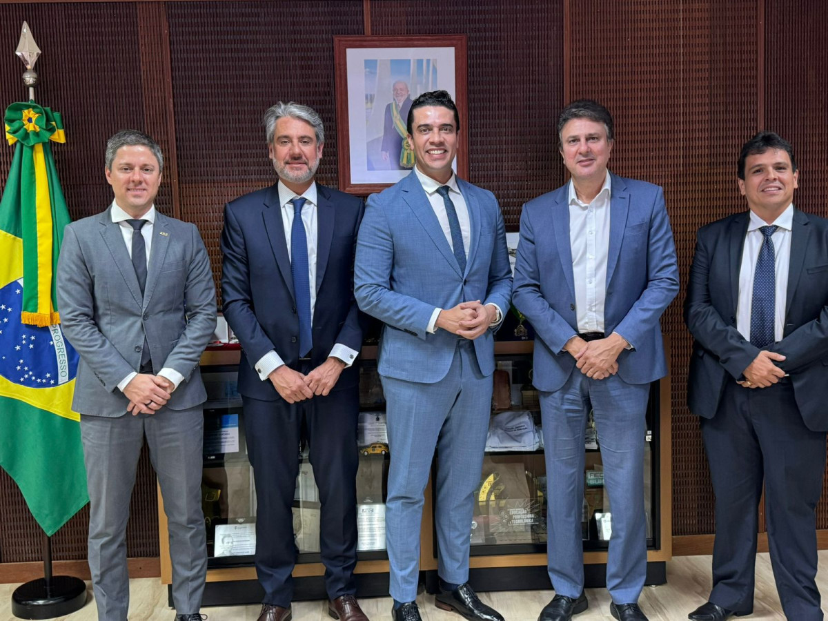 Fernando Monteiro e Rodrigo Pinheiro levam ao MEC pauta da comunidade acadêmica de Caruaru e do Agreste