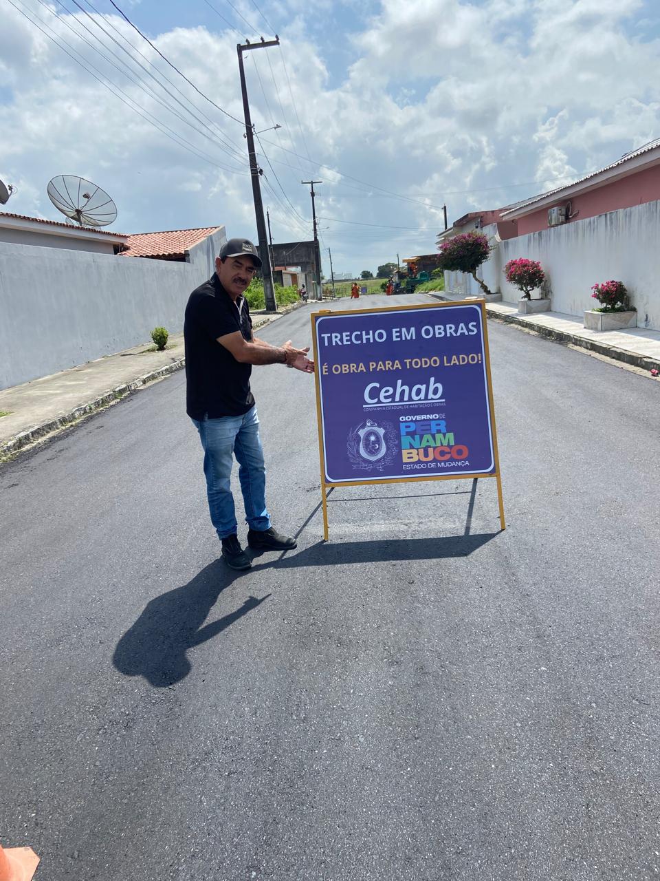 Em parceria com o Governo do Estado, Prefeitura de Lagoa do Ouro anuncia mais seis ruas asfaltadas
