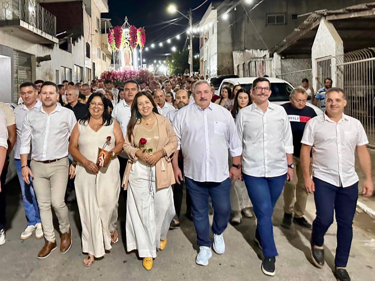 Eriberto Medeiros e Eriberto Filho exaltam tradição da Festa de Santa Teresinha em Cumaru