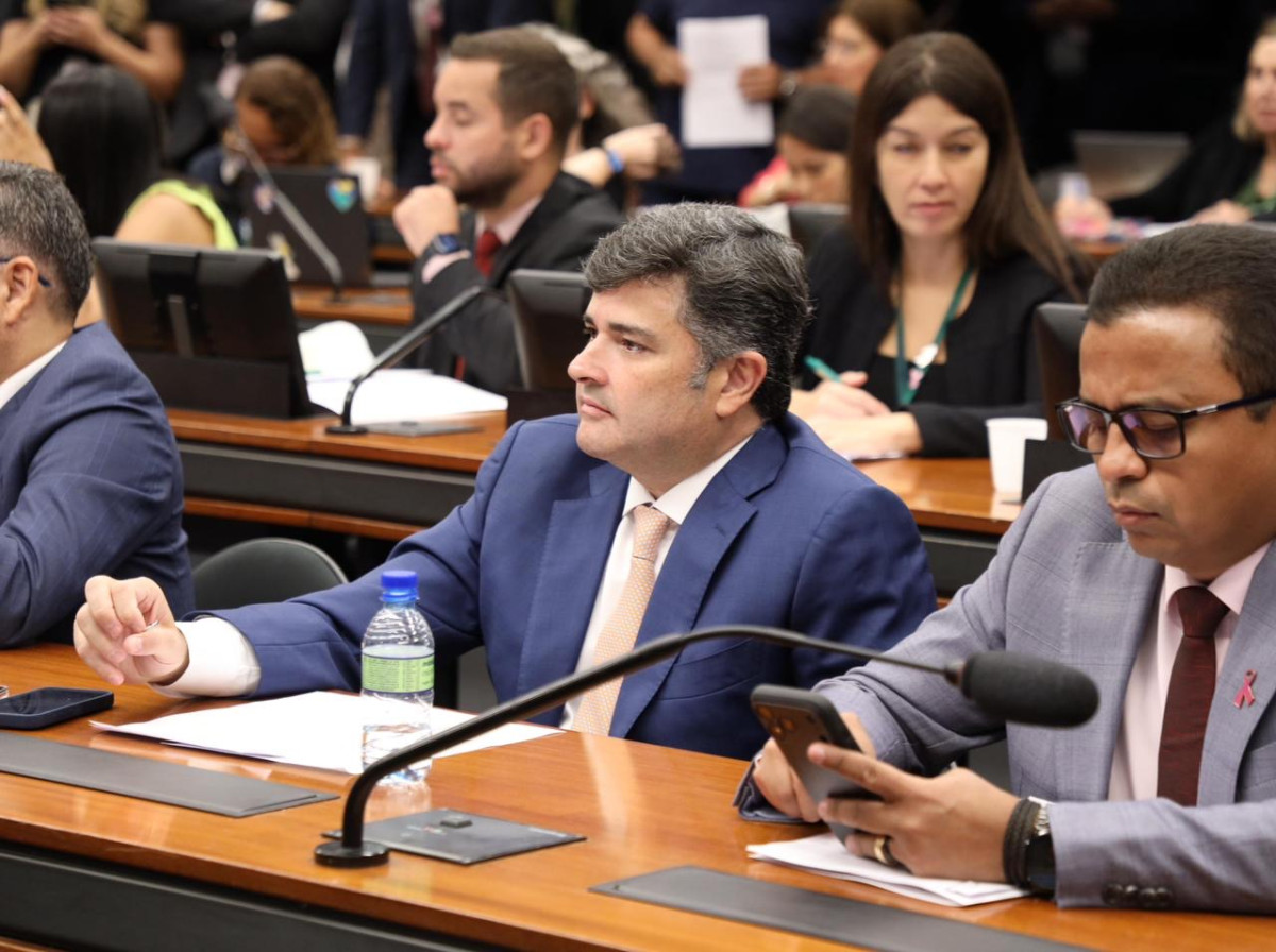 Com voto de Eduardo da Fonte, Câmara aprova projeto que garante mamografia anual a partir dos 40 anos