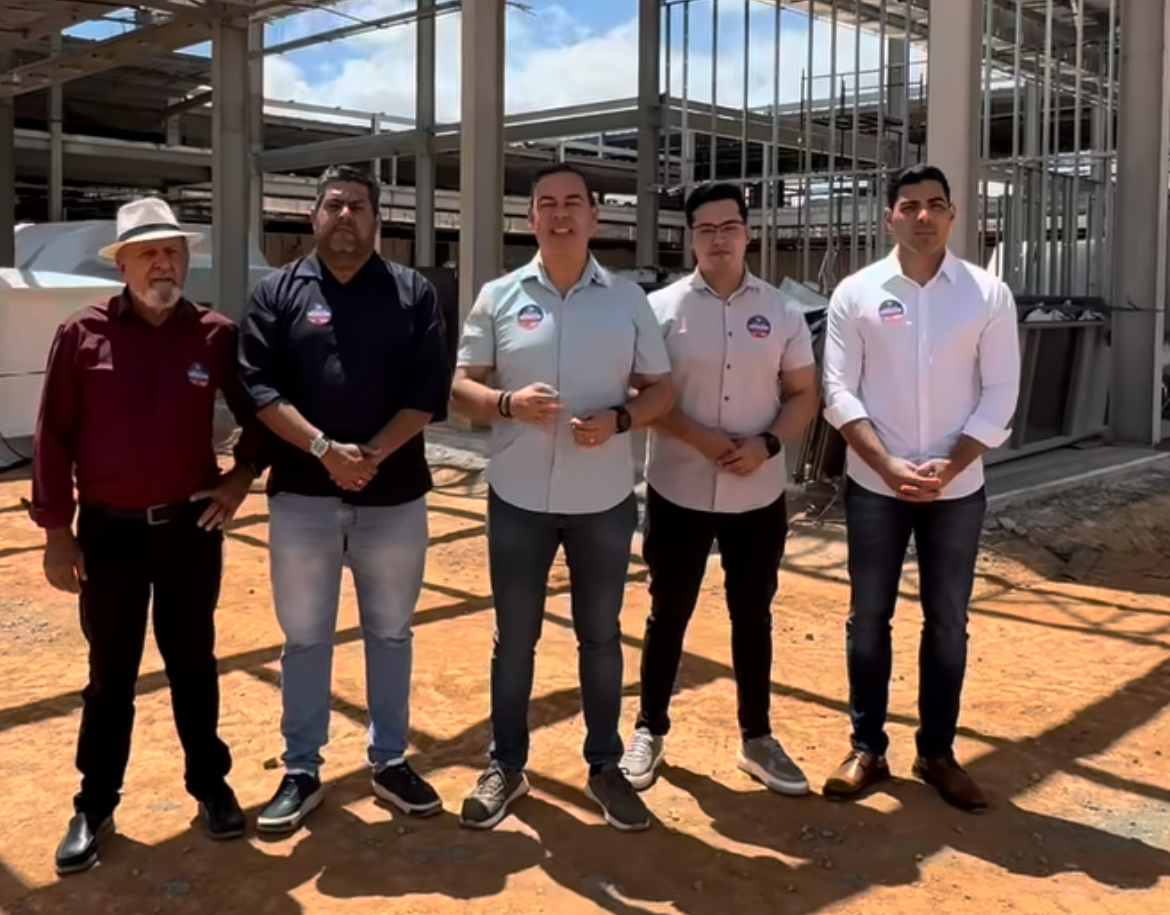 Prefeito Sivaldo Albino visita obras do Hospital do Amor em Garanhuns
