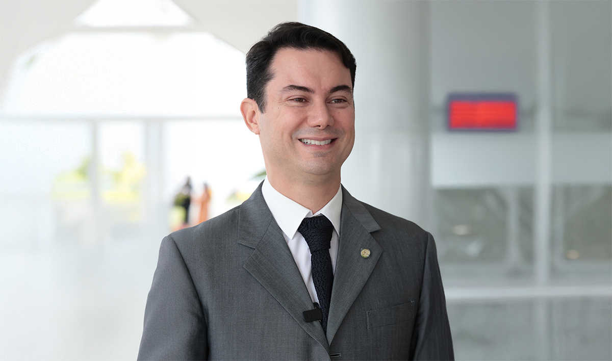 Clodoaldo Magalhães garante aprovação de projeto que reforça combate à adulteração de bebidas no Brasil