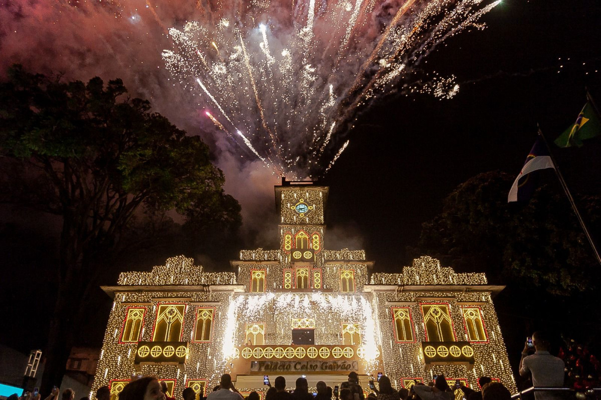 Prefeitura de Garanhuns convida para Encantos do Natal 2025