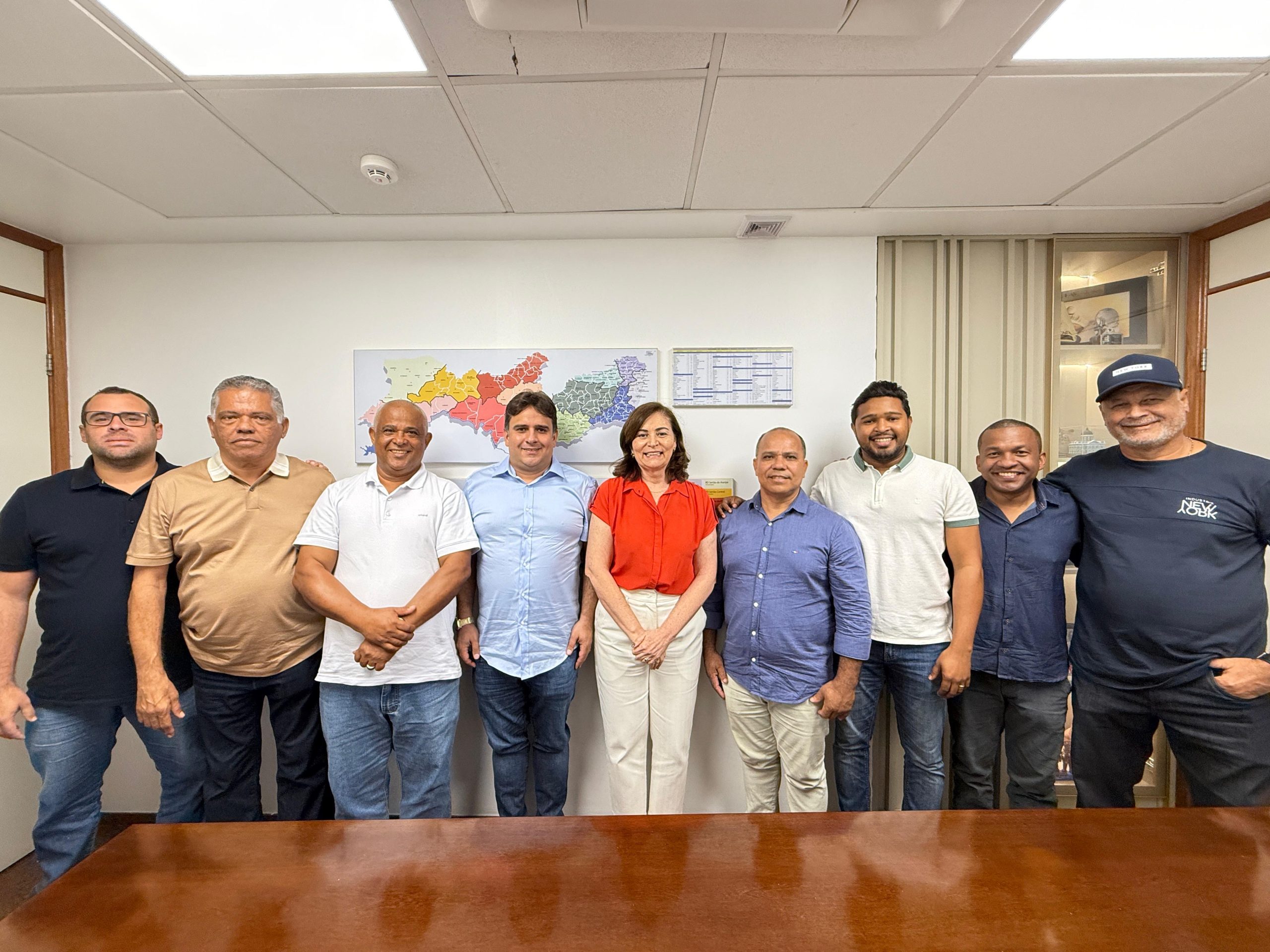 Simone Santana firma parcerias de peso em São José da Coroa Grande