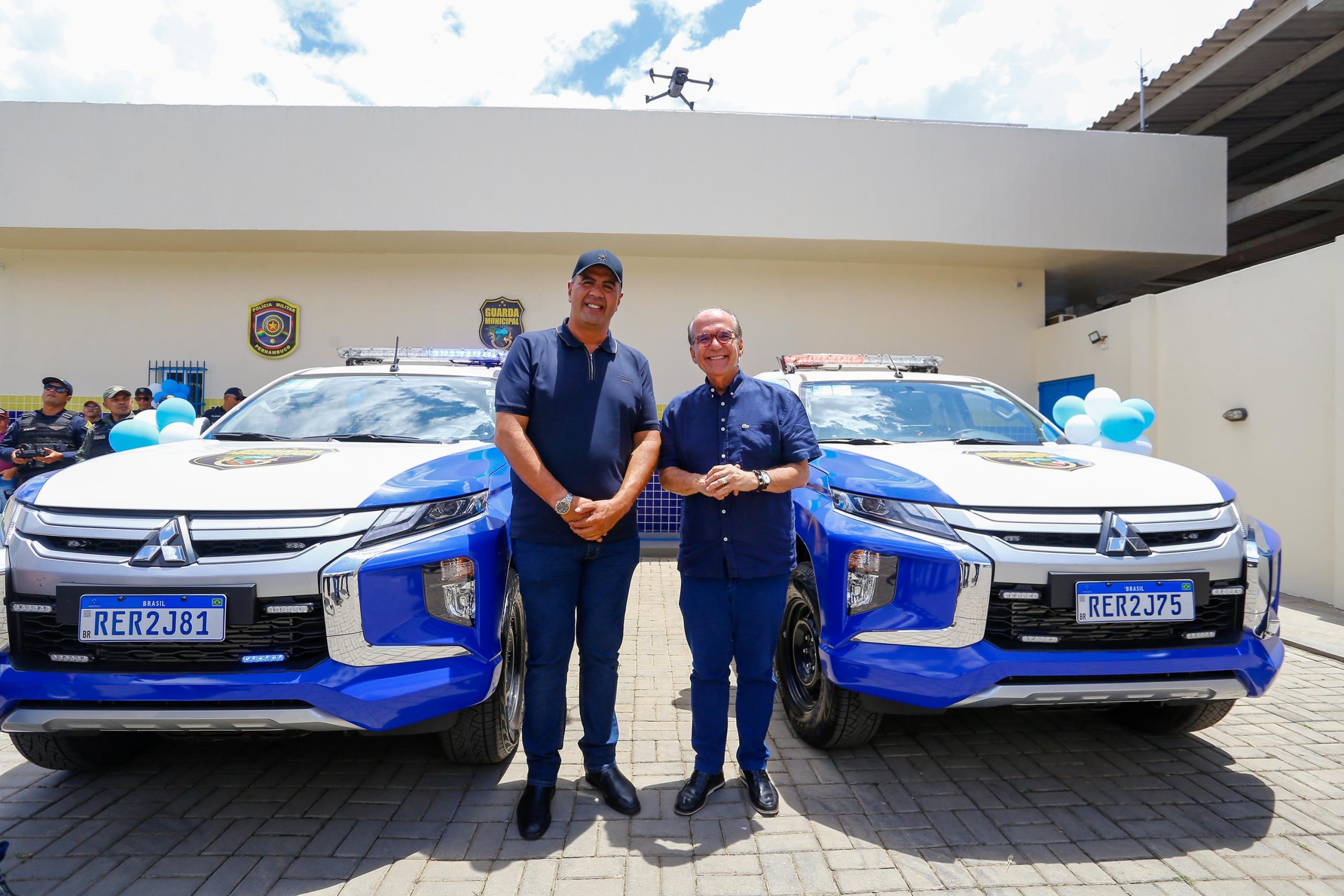 Senador Dueire entrega equipamentos de segurança em São Vicente Férrer