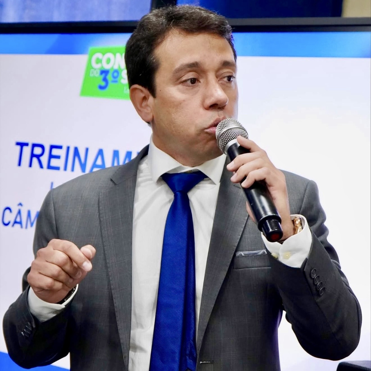 “Tenho certeza que todos que estão participando desse evento sairão mais qualificados e com mais conhecimento”, diz presidente da Câmara de Ipojuca