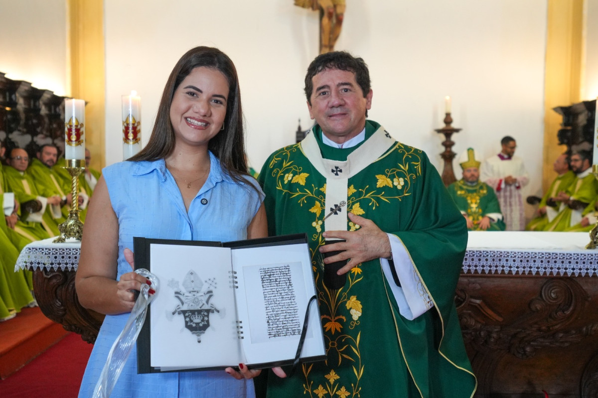 Mirella participa das comemorações pelos 350 anos da Arquidiocese de Olinda e Recife