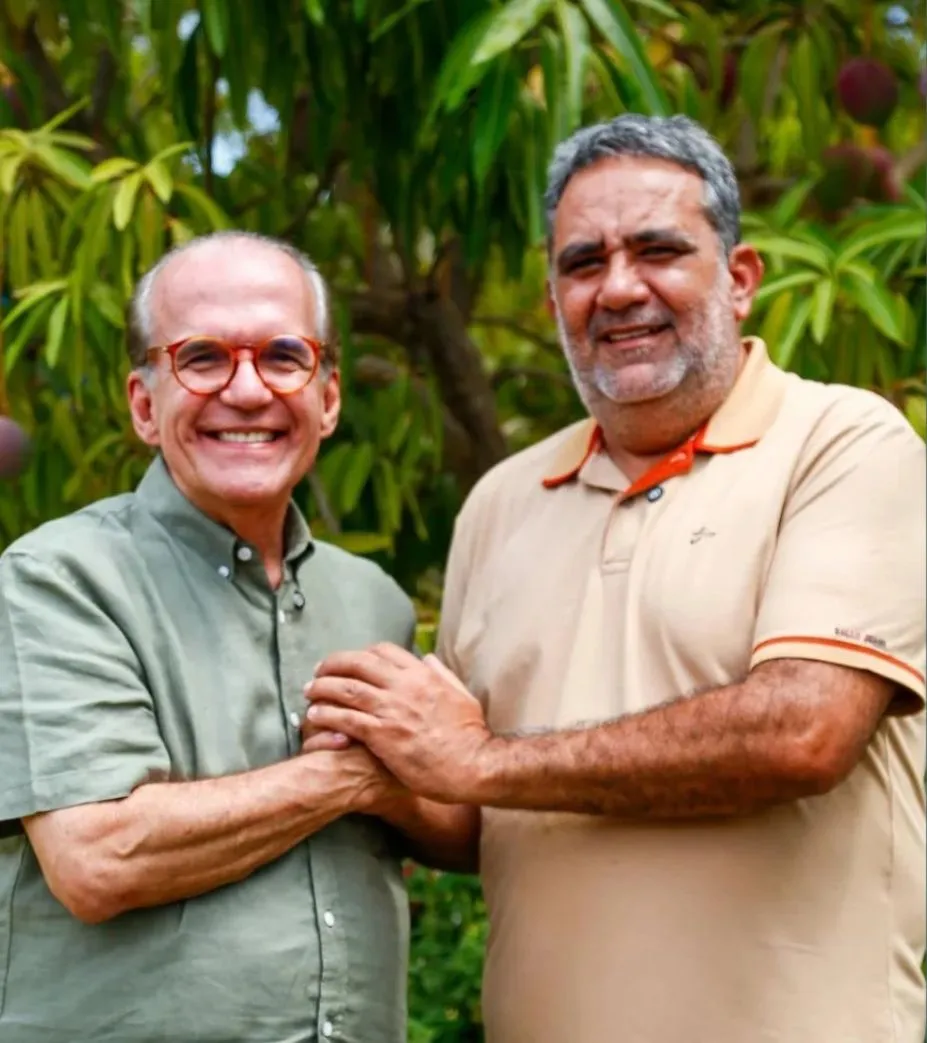 Prefeito Teto Teixeira anuncia novos equipamentos para Moreilândia ao lado do senador Fernando Dueire