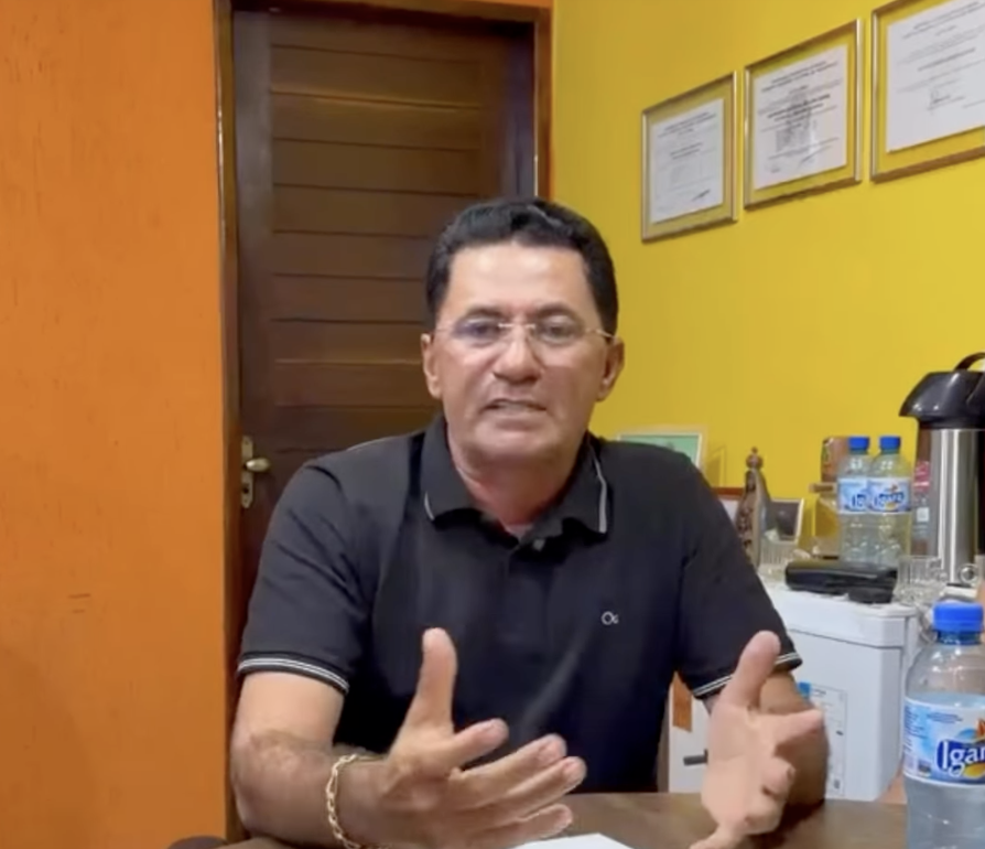 Edmilson da Bahia celebra a conquista de 120 unidades habitacionais para Correntes