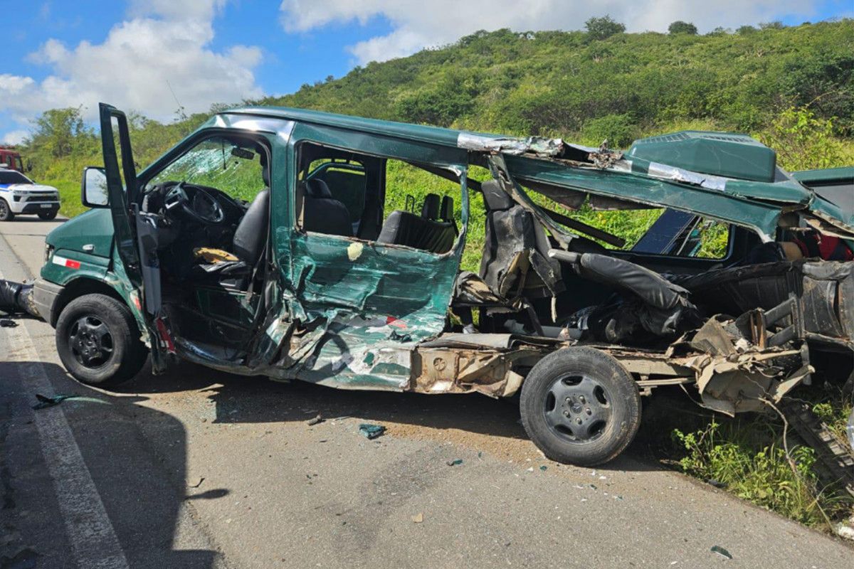 Acidente na BR-232 deixa 5 mortos e 4 feridos em Belo Jardim, Agreste de Pernambuco