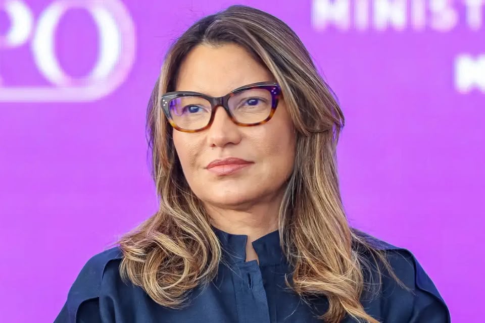 Janja presta solidariedade a Michelle Bolsonaro e Damares Alves