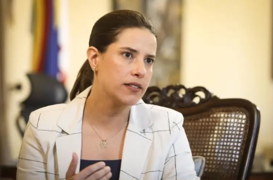 Governadora Raquel Lyra recebe Eduardo da Fonte e Miguel Coelho em Palácio