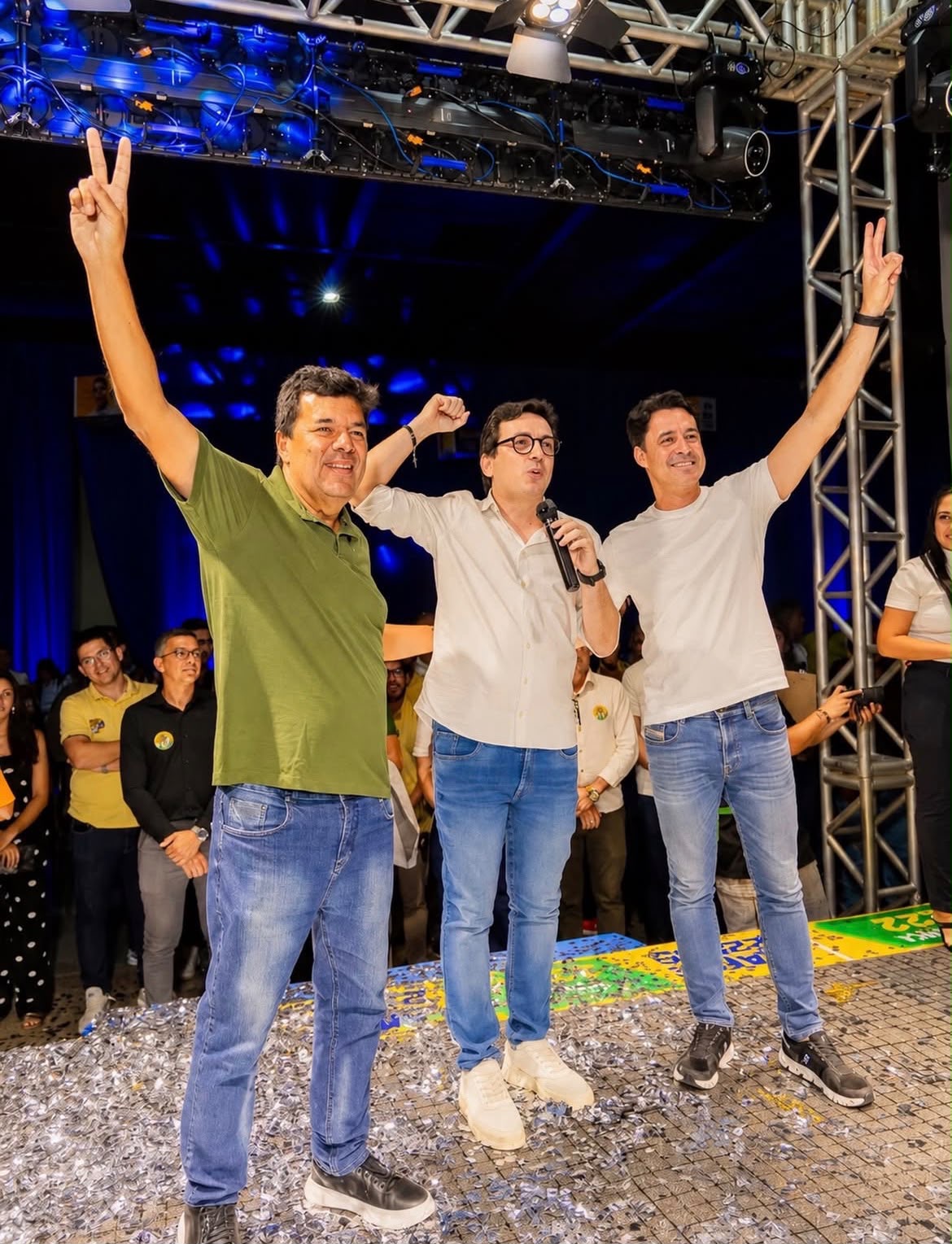 Com casa cheia Raffiê lança candidatura a estadual ao lado de Anderson Ferreira e Mendonça